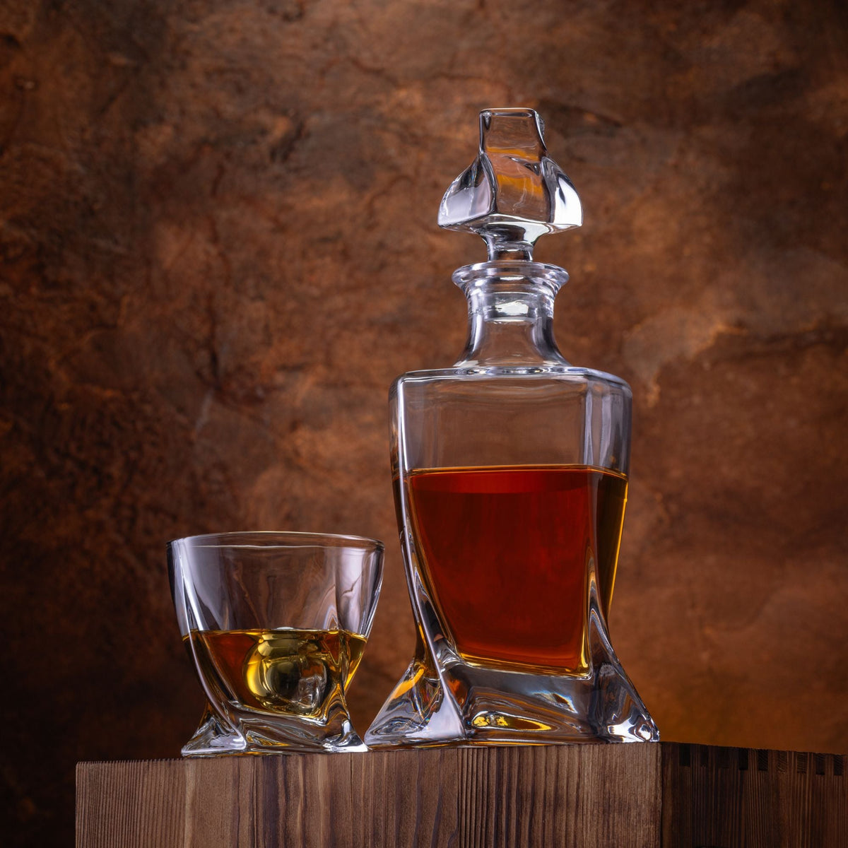Twist Whiskey Decanter Set | 10-Piece